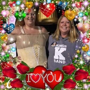 Meet your Posher, Dana